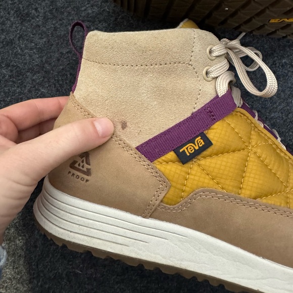 TEVA ReEmber Commute Waterproof Boots Sesame Medallion Womens Size 6.5 - Picture 7 of 13